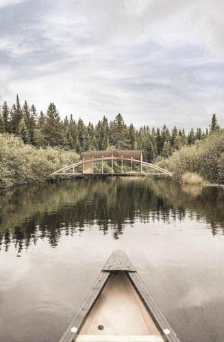 Perspective / Canoe-building Structure